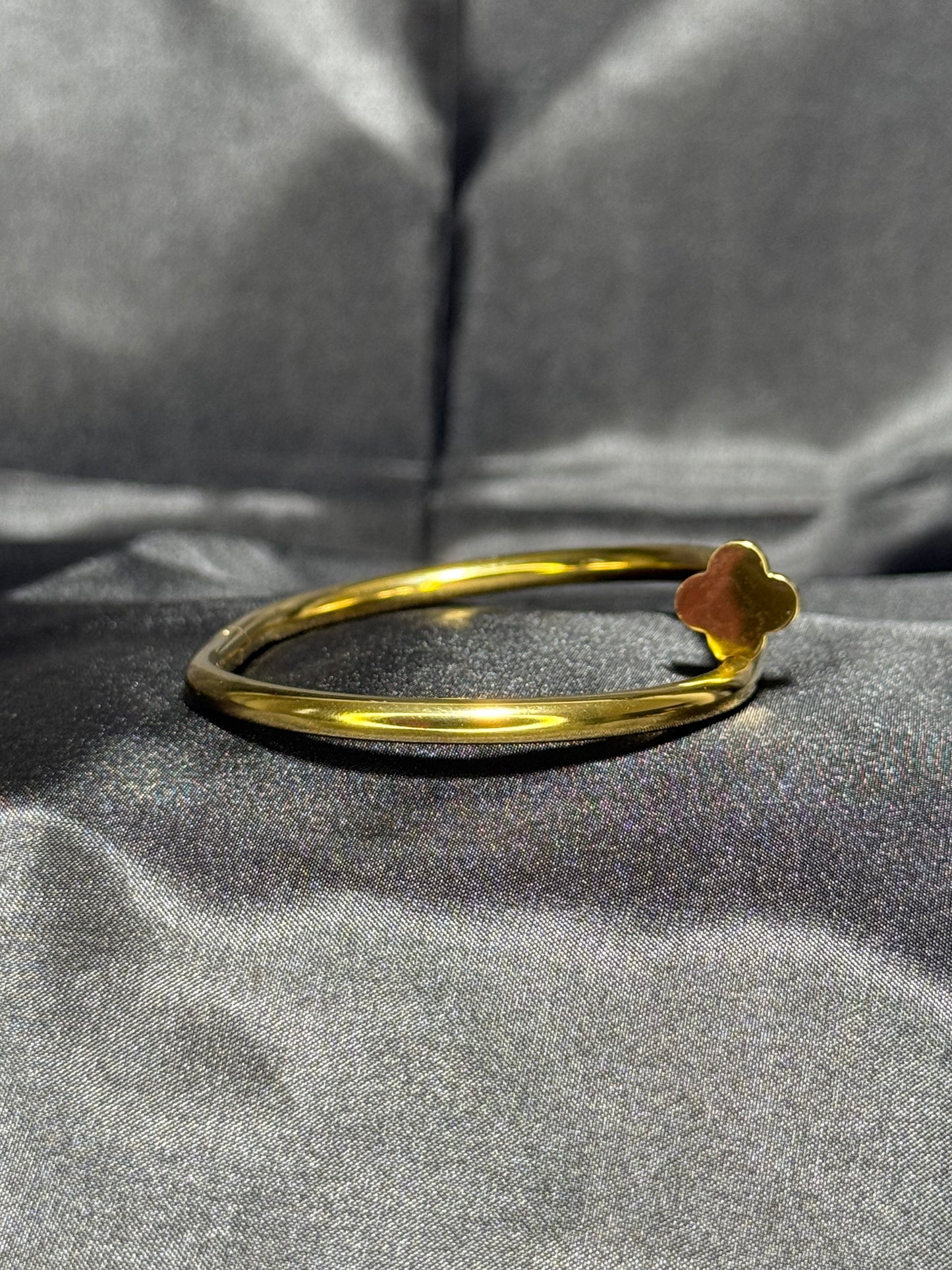 Clover Nail Bangle
